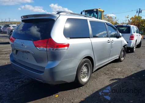 2011 Toyota Sienna Le V6 from USA, damaged, VIN 5TDKK3DC9BS096493